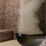 Vijf dingen die mensen doen voordat ze ’s ochtends uit bed stappen